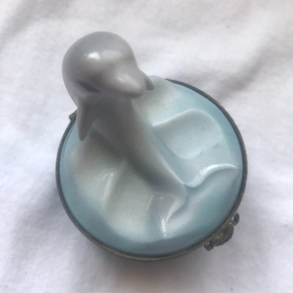 Limoge Dolphin Pillbox, jewerly, trinkets - Picture 5 of 8